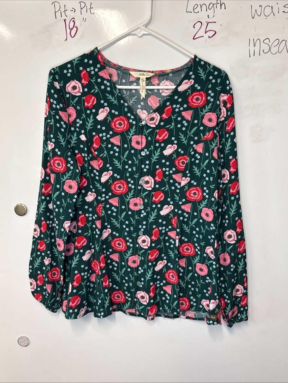 Matilda Jane green blouse  Floral V-Neck Top with pearl buttons